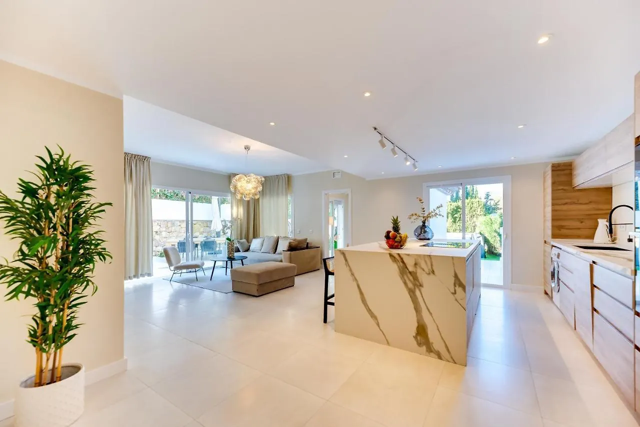 Vacation Marbella: Pet-Friendly Ground Floor Apartment Near Puerto Banus 0*, Marbella Spain