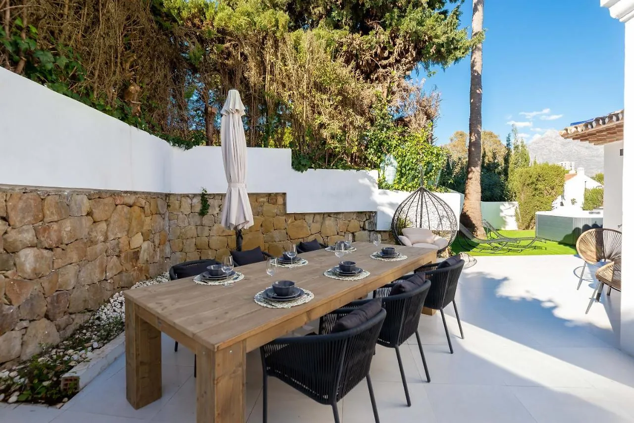 Vacation Marbella: Pet-Friendly Ground Floor Apartment Near Puerto Banus 0*, Marbella Spain